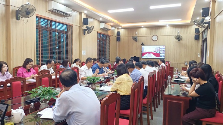 HỘI NGHỊ TRIỂN KHAI NHIỆM VỤ NĂM HỌC 2025-2026 CẤP HỌC MẦM NON, TIỂU HỌC, THCS- Ảnh 2.