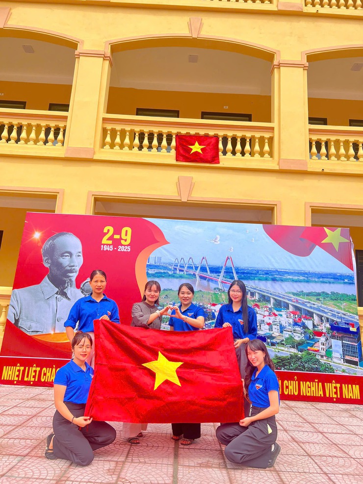 CÁC TRƯỜNG HỌC SÔI NỔI CÁC HOẠT ĐỘNG CHÀO MỪNG KỶ NIỆM 80 NĂM CÁCH MẠNG THÁNG TÁM VÀ QUỐC KHÁNH 2/9- Ảnh 5.
