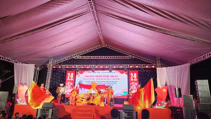 Rực rỡ Chương trình nghệ thuật "Rạng rỡ non sông – vinh quang Nhân dân – tự hào Hà Nội"- Ảnh 17.