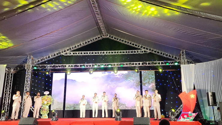 Rực rỡ Chương trình nghệ thuật "Rạng rỡ non sông – vinh quang Nhân dân – tự hào Hà Nội"- Ảnh 20.
