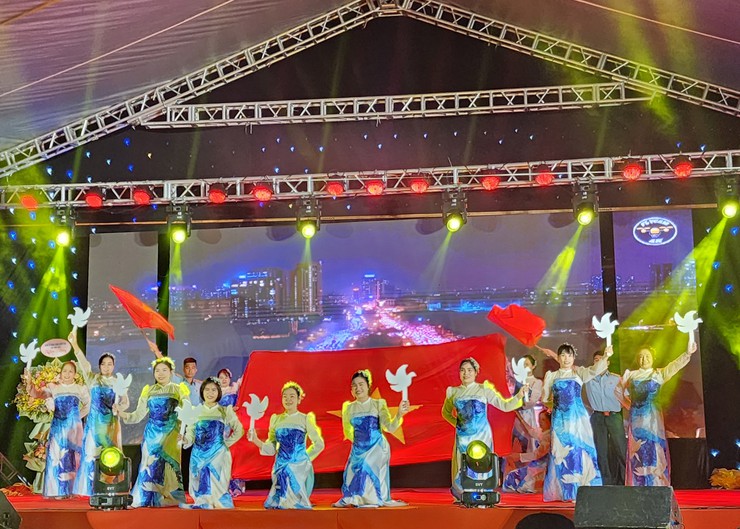 Rực rỡ Chương trình nghệ thuật "Rạng rỡ non sông – vinh quang Nhân dân – tự hào Hà Nội"- Ảnh 26.