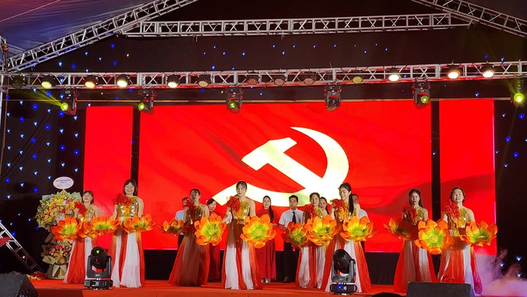 Rực rỡ Chương trình nghệ thuật "Rạng rỡ non sông – vinh quang Nhân dân – tự hào Hà Nội"- Ảnh 28.