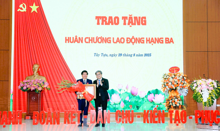 Phường Tây Tựu triển khai nhiệm vụ công tác thi đua, khen thưởng giai đoạn 2025 - 2030- Ảnh 1.