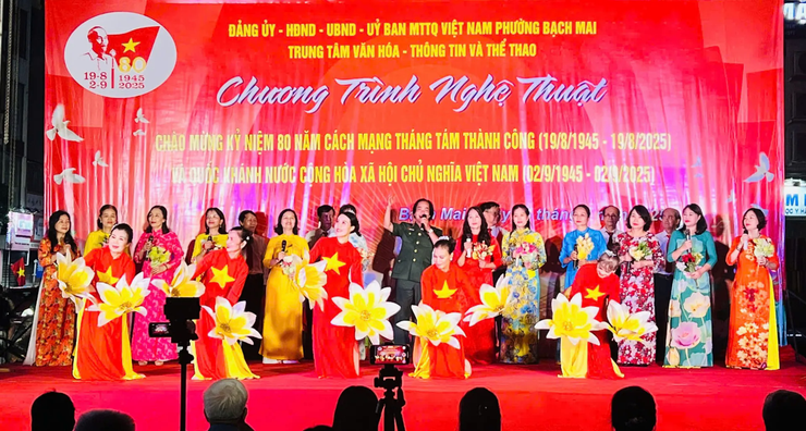 Phường Bạch Mai: chương trình nghệ thuật tạo không khí phấn khởi mừng Quốc khánh- Ảnh 3.