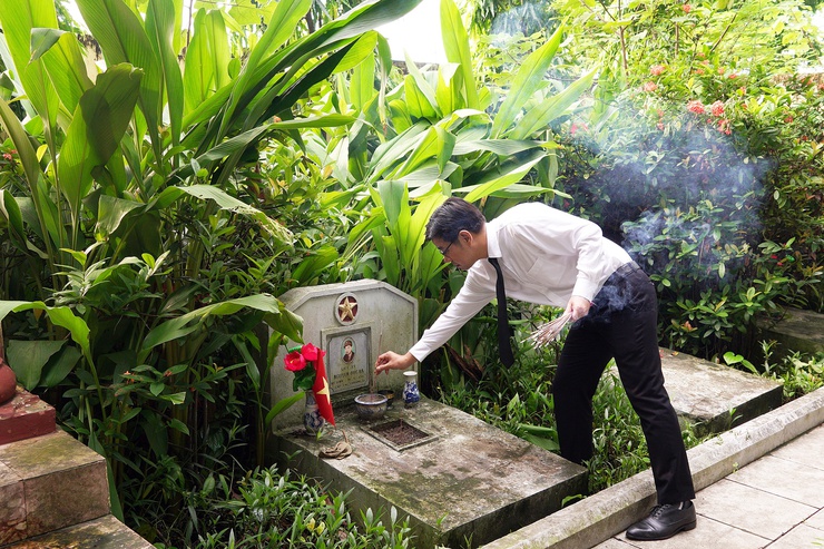Phường Chương Mỹ tổ chức Lễ dâng hương tưởng niệm các Anh hùng Liệt sĩ nhân dịp Quốc khánh 2/9- Ảnh 6.