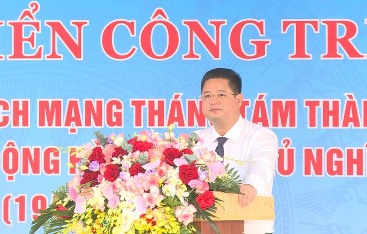 Lễ gắn biển công trình kỷ niệm 80 Cách mạng tháng Tám thành công và Quốc khánh nước Cộng hoà xã hội chủ nghĩa Việt Nam (1945-2025)- Ảnh 3.