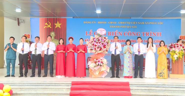 Lễ gắn biển công trình kỷ niệm 80 Cách mạng tháng Tám thành công và Quốc khánh nước Cộng hoà xã hội chủ nghĩa Việt Nam (1945-2025)- Ảnh 1.