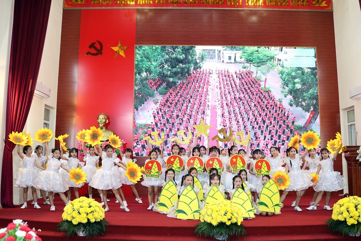 Hội nghị tổng kết chiến dịch thanh niên tình nguyện hè – Nâng bước chân em đến trường” năm 2025- Ảnh 4.