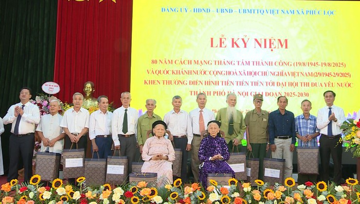 Xã Phúc Lộc trang trọng tổ chức Lễ kỷ niệm 80 năm Cách mạng Tháng Tám (19/8/1945 – 19/8/2025) và Quốc khánh (2/9/1945 – 2/9/2025); Khen thưởng điển hình tiên tiến tiến tới Đại hội thi đua yêu nước TP Hà Nội giai đoạn 2025 – 2030- Ảnh 13.