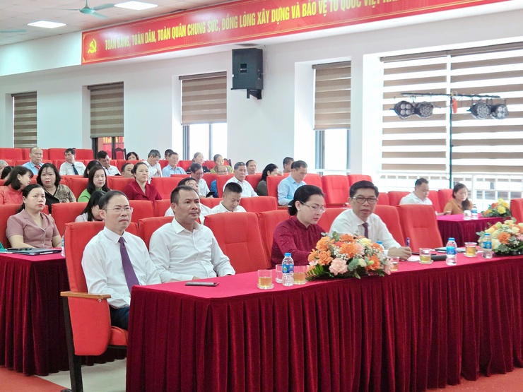 Đảng uỷ phường Xuân Phương tổ chức Hội nghị tổng kết công tác tổ chức Đại hội đại biểu Đảng bộ phường Xuân phương lần thứ I, nhiệm kỳ 2025 - 2030- Ảnh 2.