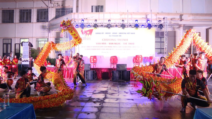 Hòa nhịp cùng đất nước: Chương trình văn hóa -  văn nghệ - thể thao đặc sắc tại xã Thanh Trì - Ảnh 4.