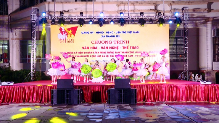 Hòa nhịp cùng đất nước: Chương trình văn hóa -  văn nghệ - thể thao đặc sắc tại xã Thanh Trì - Ảnh 5.