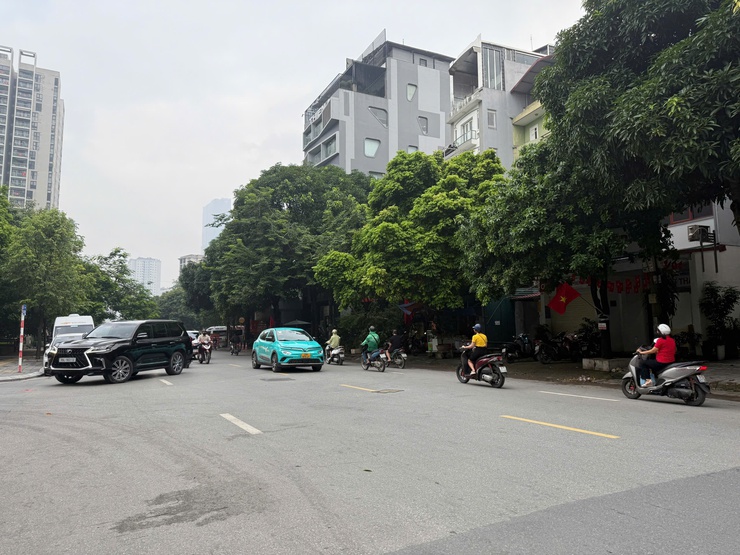 Hà Nội ngày 29/8 có mưa, chiều và đêm có khả năng mưa vừa, mưa to- Ảnh 1.