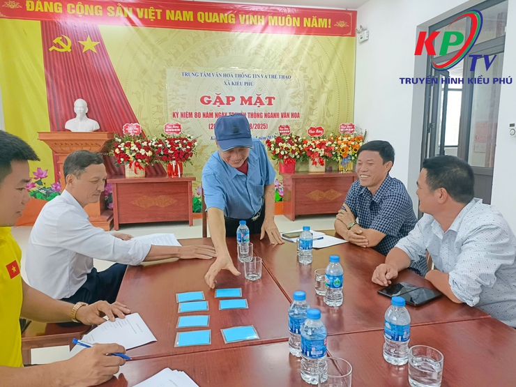 Trung tâm VHTT&TT xã Kiều Phú làm việc với các đoàn tham gia Giải Bóng chuyền hơi, thống nhất Điều lệ giải- Ảnh 4.