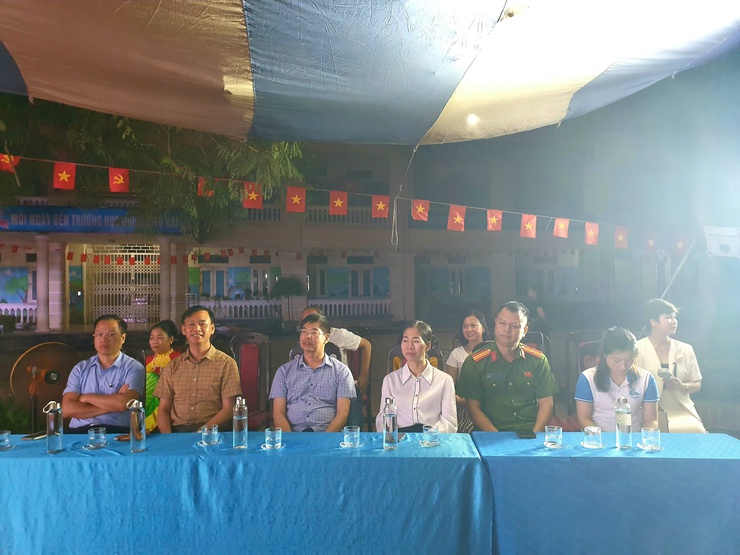 Phường Phú Lương tổ chức liên hoan văn nghệ chào mừng kỷ niệm 80 năm CMT8 và Quốc khánh 2/9- Ảnh 2.