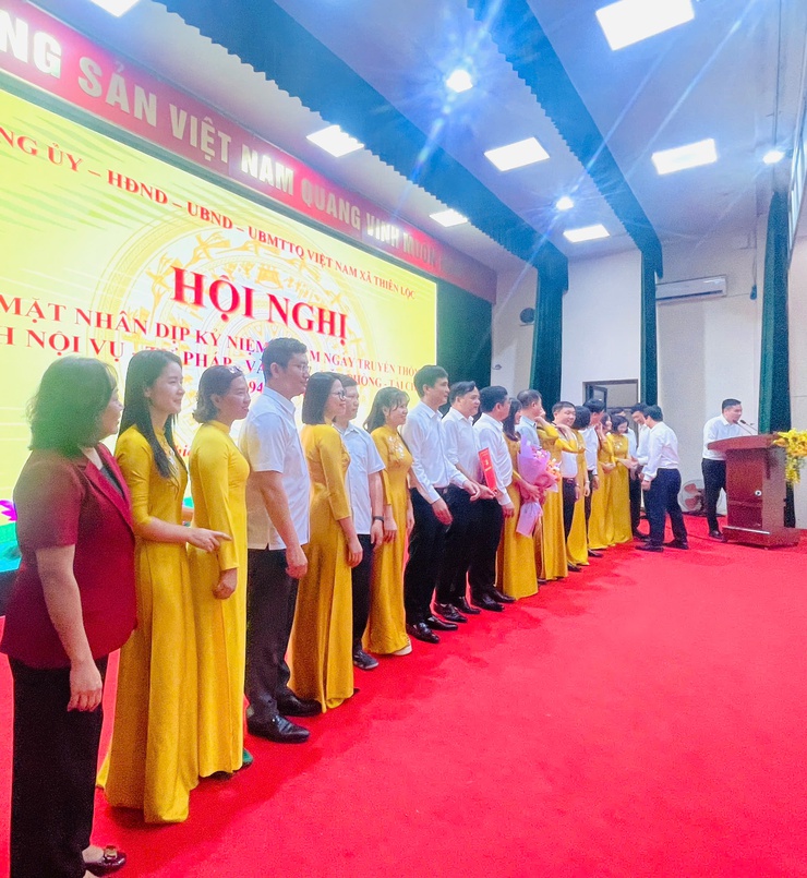 Hội nghị gặp mặt nhân dịp kỷ niệm 80 năm ngày truyền thống ngành Nội vụ - Tư pháp – Văn hóa – Văn phòng – Tài chính (28/8/1945 – 28/8/2025)- Ảnh 9.