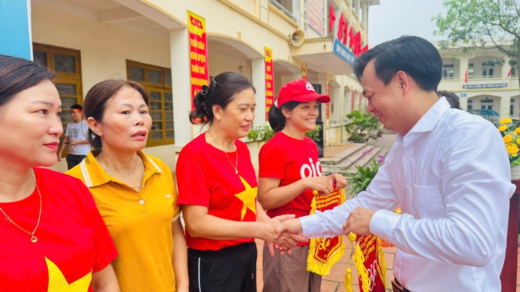 TƯNG BỪNG HỘI THAO THỂ DỤC THỂ THAO XÃ TAM HƯNG LẦN THỨ I NĂM 2025- Ảnh 8.