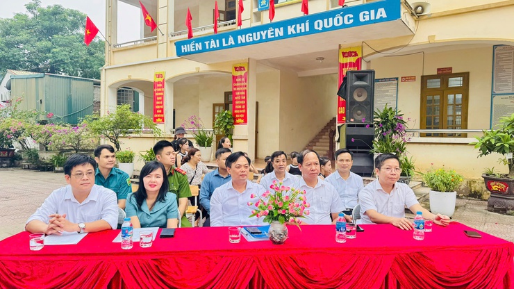 TƯNG BỪNG HỘI THAO THỂ DỤC THỂ THAO XÃ TAM HƯNG LẦN THỨ I NĂM 2025- Ảnh 3.