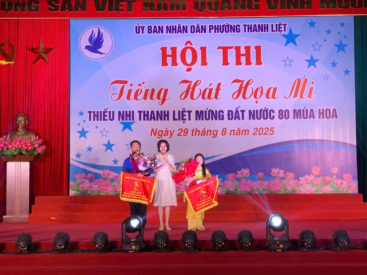 Phường Thanh Liệt: Hội thi “Tiếng hát Họa mi” với chủ đề Thiếu nhi Thanh Liệt mừng đất nước 80 mùa hoa- Ảnh 8.