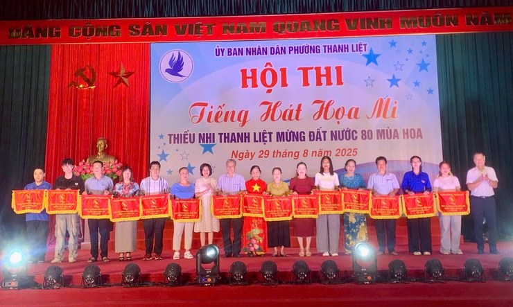 Phường Thanh Liệt: Hội thi “Tiếng hát Họa mi” với chủ đề Thiếu nhi Thanh Liệt mừng đất nước 80 mùa hoa- Ảnh 3.
