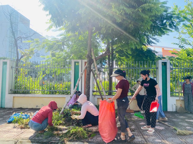 Xã Dương Hoà ra quân tổng vệ sinh môi trường - Ảnh 12.