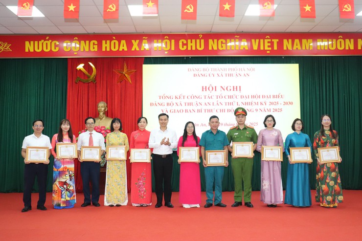 Đảng bộ xã Thuận An tổng kết công tác tổ chức Đại hội Đại biểu lần thứ I, nhiệm kỳ 2025 - 2030- Ảnh 8.