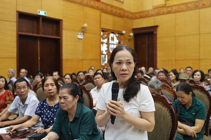 Phường Tây Hồ triển khai kế hoạch tặng quà người dân nhân kỷ niệm 80 năm Cách mạng tháng Tám và Quốc khánh 2/9- Ảnh 5.