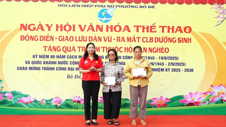 Hội Liên hiệp phụ nữ phường Bồ Đề tổ chức Ngày hội văn hoá thể thao chào mừng kỷ niệm 80 năm Cách mạng Tháng Tám thành công (19/8); Quốc khánh Nước CHXHCN Việt Nam (2/9) và thành công Đại hội Đảng bộ phường Bồ Đề lần thứ I- Ảnh 4.