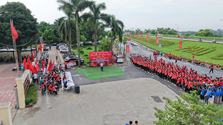 Ngày hội Văn hóa- Thể dục thể thao xã Phù Đổng thu hút gần 400 hội viên, đoàn viên và nhân dân tham gia.- Ảnh 1.