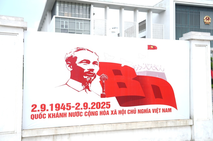 Gia Lâm rực rỡ cờ hoa chào mừng Cách mạng Tháng Tám và Quốc khánh 2/9- Ảnh 11.