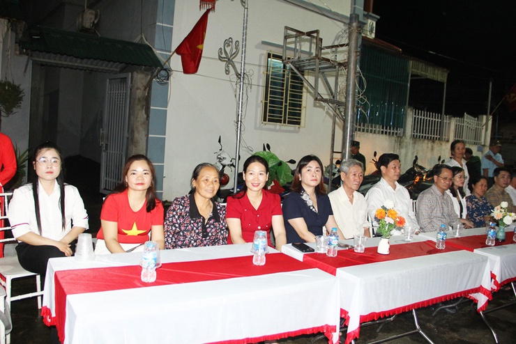 Chi hội Cựu chiến binh thôn Liên Hợp tổ chức Đên giao lưu văn nghệ quần chúng chào mừng kỷ niệm 80 năm Cách mạng tháng Tám và Quốc khánh 2/9.- Ảnh 10.