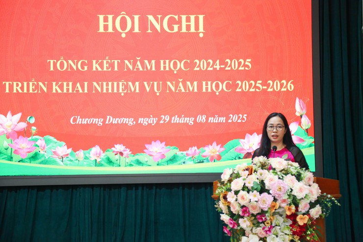 Hội nghị Công bố và trao Quyết định về công tác cán bộ - Tổng kết năm học 2024 – 2025; triển khai phương hướng nhiệm vụ năm học 2025-2026- Ảnh 3.