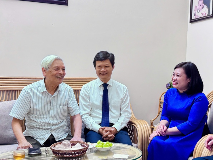 PHƯỜNG VĂN MIẾU – QUỐC TỬ GIÁM TRI ÂN NGƯỜI CÓ CÔNG VỚI CÁCH MẠNG NHÂN KỶ NIỆM 80 NĂM QUỐC KHÁNH NƯỚC CỘNG HÒA XÃ HỘI CHỦ NGHĨA VIỆT NAM (02/9/1945 – 02/9/2025)- Ảnh 5.