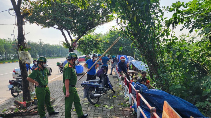 BAN CHỈ ĐẠO 197 XÃ NỘI BÀI RA QUÂN ĐẢM BẢO TRẬT TỰ AN TOÀN GIAO THÔNG, TRẬT TỰ CÔNG CỘNG- Ảnh 20.