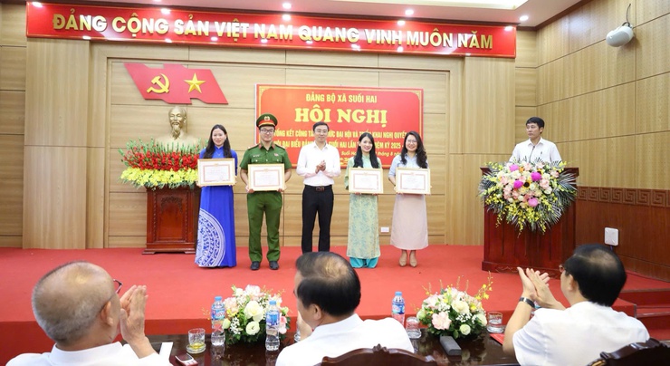 Xã Suối Hai tổng kết công tác tổ chức Đại hội và triển khai Nghị quyết Đại hội Đảng bộ xã Suối Hai lần thứ I, nhiệm kỳ 2025 -2030- Ảnh 8.