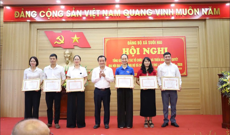 Xã Suối Hai tổng kết công tác tổ chức Đại hội và triển khai Nghị quyết Đại hội Đảng bộ xã Suối Hai lần thứ I, nhiệm kỳ 2025 -2030- Ảnh 5.