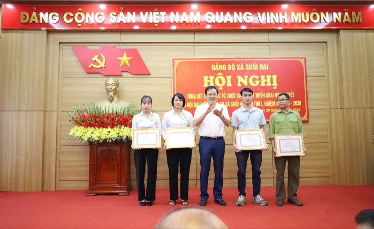 Xã Suối Hai tổng kết công tác tổ chức Đại hội và triển khai Nghị quyết Đại hội Đảng bộ xã Suối Hai lần thứ I, nhiệm kỳ 2025 -2030- Ảnh 6.
