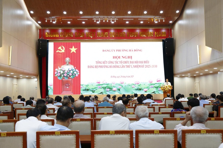 Đảng uỷ phường Hà Đông tổ chức hội nghị tổng kết công tác tổ chức Đại hội Đại biểu Đảng bộ phường lần thứ I, nhiệm kỳ 2025-2030- Ảnh 1.