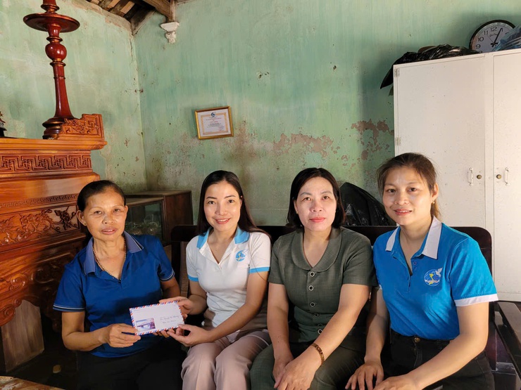 Thành Phố tặng quà hội viên, đoàn viên hoàn cảnh đặc biệt khó khăn tại xã Thanh Oai- Ảnh 5.