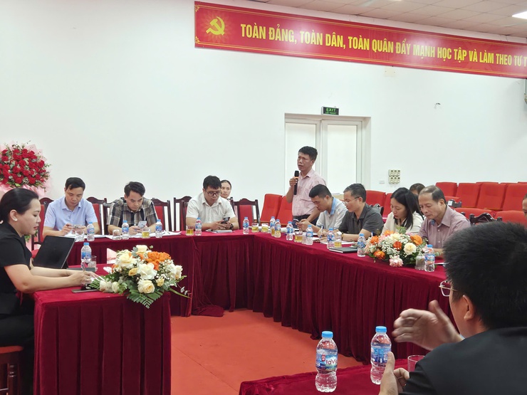 Đảng ủy phường Xuân Phương tổ chức hội nghị giao ban với các tổ chức Đảng khối doanh nghiệp T8/2025- Ảnh 1.