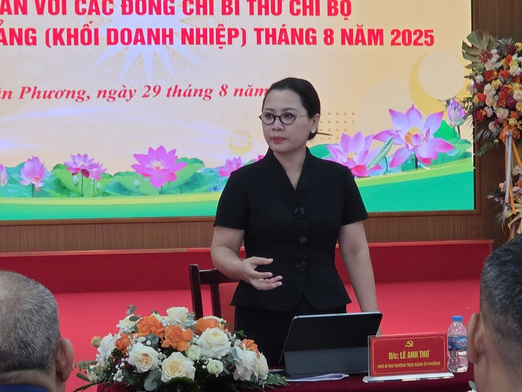 Đảng ủy phường Xuân Phương tổ chức hội nghị giao ban với các tổ chức Đảng khối doanh nghiệp T8/2025- Ảnh 3.