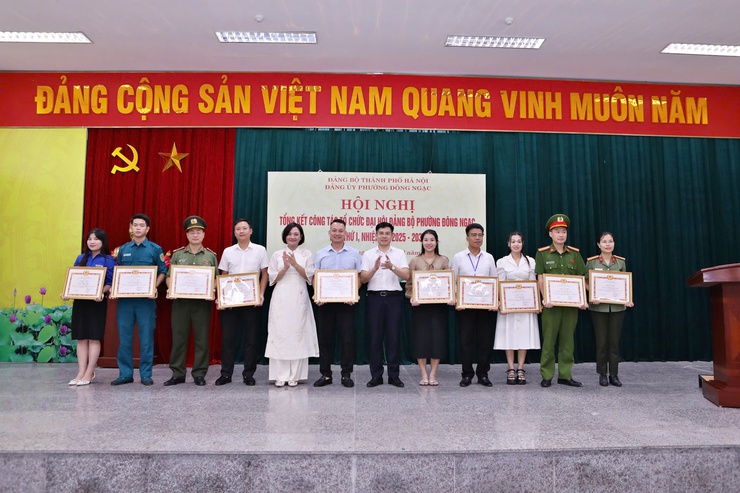 ĐẢNG ỦY PHƯỜNG ĐÔNG NGẠC TỔNG KẾT CÔNG TÁC TỔ CHỨC ĐẠI HỘI ĐẠI BIỂU ĐẢNG BỘ LẦN THỨ I, NHIỆM KỲ 2025-2030- Ảnh 7.