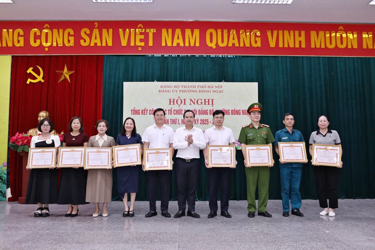 ĐẢNG ỦY PHƯỜNG ĐÔNG NGẠC TỔNG KẾT CÔNG TÁC TỔ CHỨC ĐẠI HỘI ĐẠI BIỂU ĐẢNG BỘ LẦN THỨ I, NHIỆM KỲ 2025-2030- Ảnh 3.
