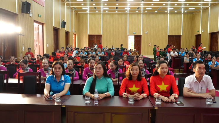 Rộn ràng Liên hoan Dân vũ "Vũ điệu tự hào" – Mừng 80 năm Quốc khánh Việt Nam- Ảnh 2.