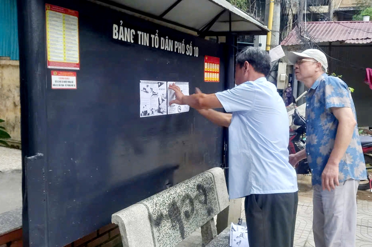 Phường Thanh Xuân tiếp tục ra quân tổng vệ sinh môi trường, diệt bọ gậy phòng chống sốt xuất huyết dịp kỷ niệm 80 năm Quốc khánh 2/9- Ảnh 2.