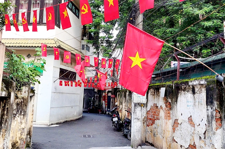 Phường Thanh Xuân rực rỡ sắc cờ dịp Quốc khánh- Ảnh 4.