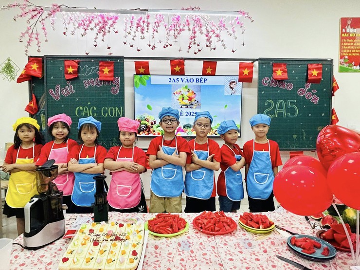 Học sinh khối 2 Tiểu học Đống Đa: Trải nghiệm ý nghĩa, nuôi dưỡng lòng tự hào dân tộc- Ảnh 19.