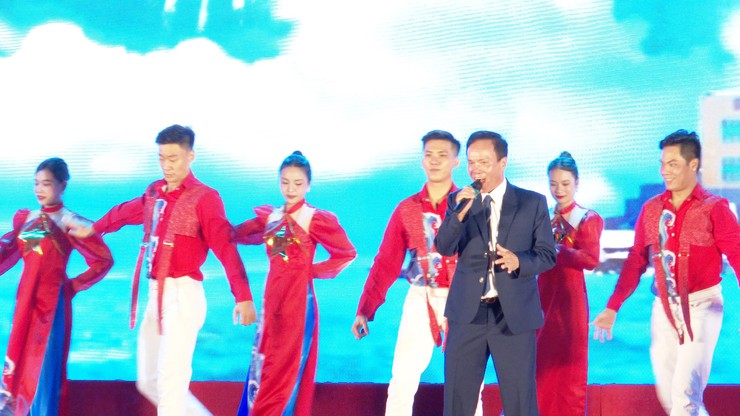 Chương trình nghệ thuật Phúc Thịnh: Khát vọng phát triển, vươn mình toả sáng- Ảnh 10.