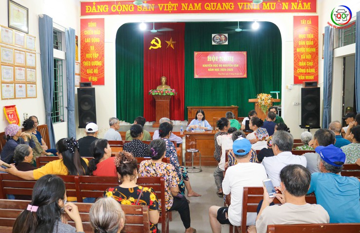 Lãnh đạo xã Quốc Oai kiểm tra công tác chi trả quà tặng nhân dân dịp Quốc khánh 2/9- Ảnh 4.