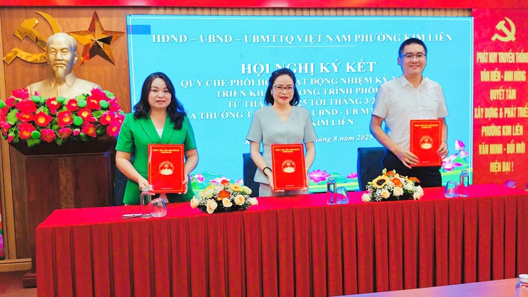 THƯỜNG TRỰC HĐND - UBND - ỦY BAN MTTQ VIỆT NAM PHƯỜNG KIM LIÊN KÝ KẾT QUY CHẾ PHỐI HỢP HOẠT ĐỘNG- Ảnh 6.